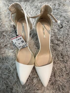 Zara White Pointed Ankle-Strap Heels (31)